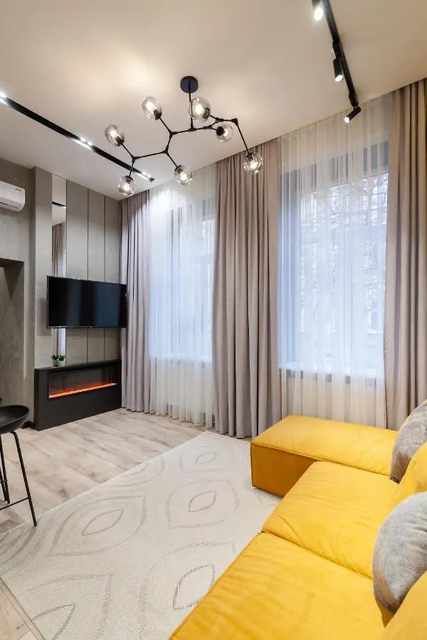 Royal Vip Apartment On Leontovicha 5 Lviv